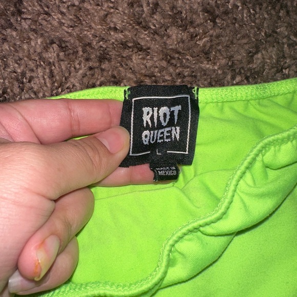 Riot Queen Tube Tops - Picture 3 of 4